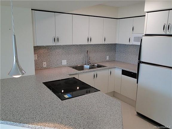 3rd image of 801 King St APT 3908