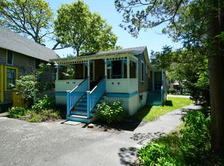 9 Forest Cir, Oak Bluffs, MA 02557