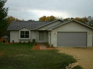 5A66 Council Fire Dr, Apple River, IL 61001