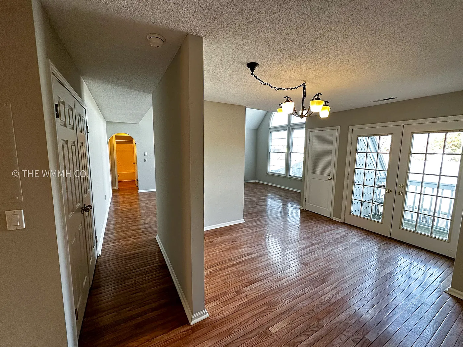 2 bed, 1300 sqft, $1,995 — Photo 2