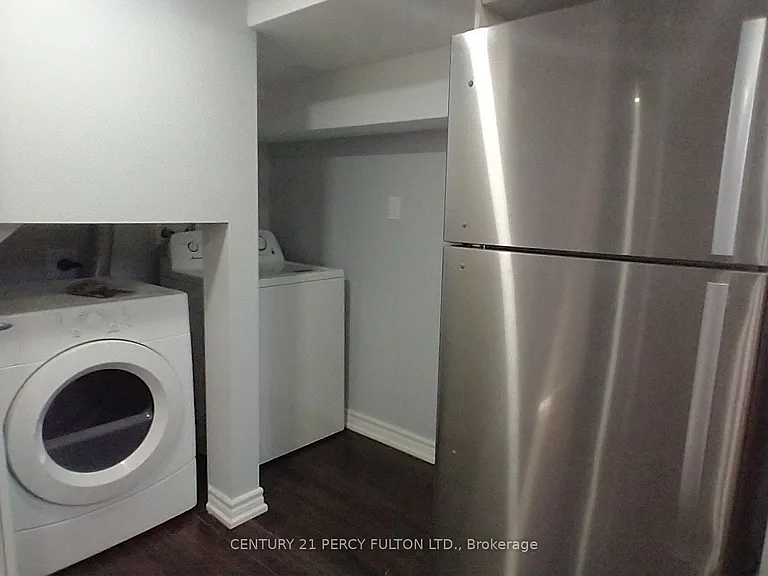 401 Anderson St — Photo 5