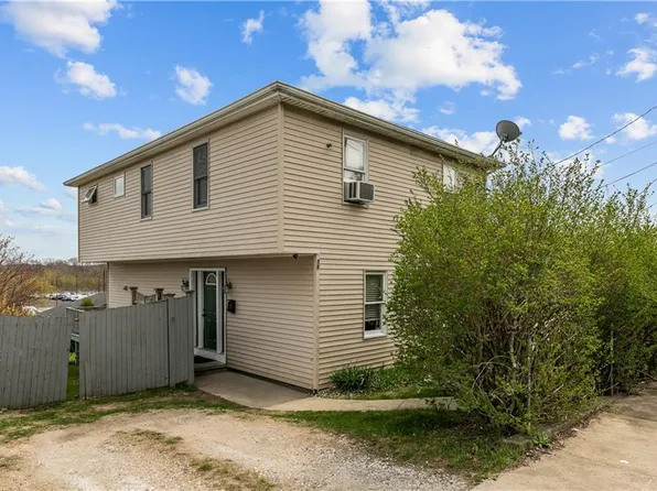 38 Clement St, Tiverton, RI 02878