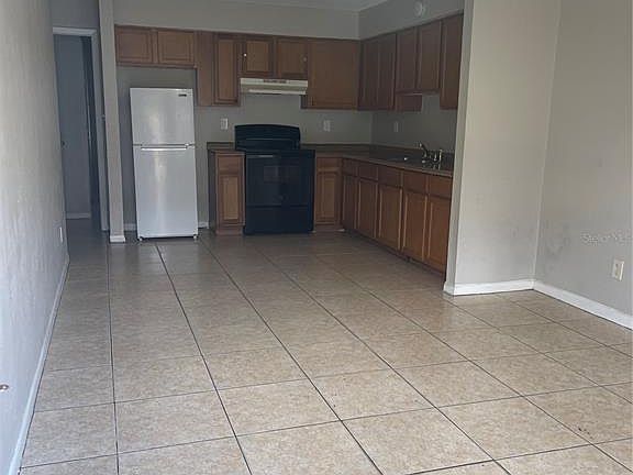 3rd image of 8203 N Klondyke St