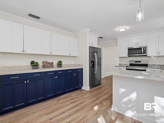 4th image of 814 Nassau Dr