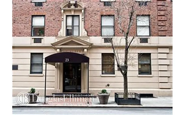 Sold by Douglas Elliman | media 17