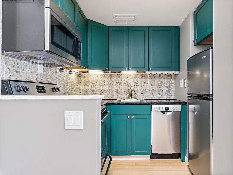 2525 Main St #704 — Photo 6