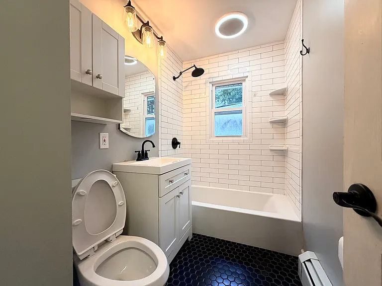 49 Maple Dr #1 — Photo 9