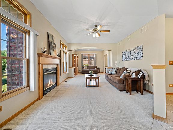 2nd image of 6106 Princeton Ln