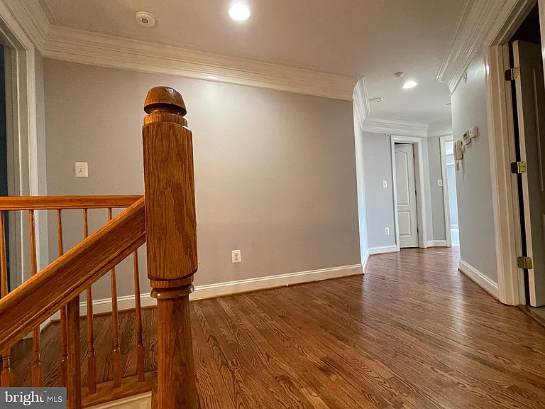 14837 Cloverdale Rd — Photo 16