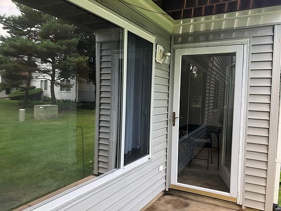 5th image of 354 Wilmington Dr Unit D1