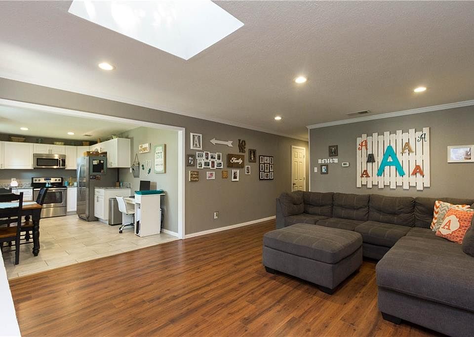 1st image of 8004 Donegal Ln