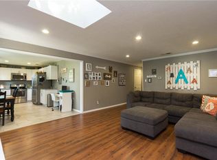 8004 Donegal Ln, North Richland Hills, TX 76180