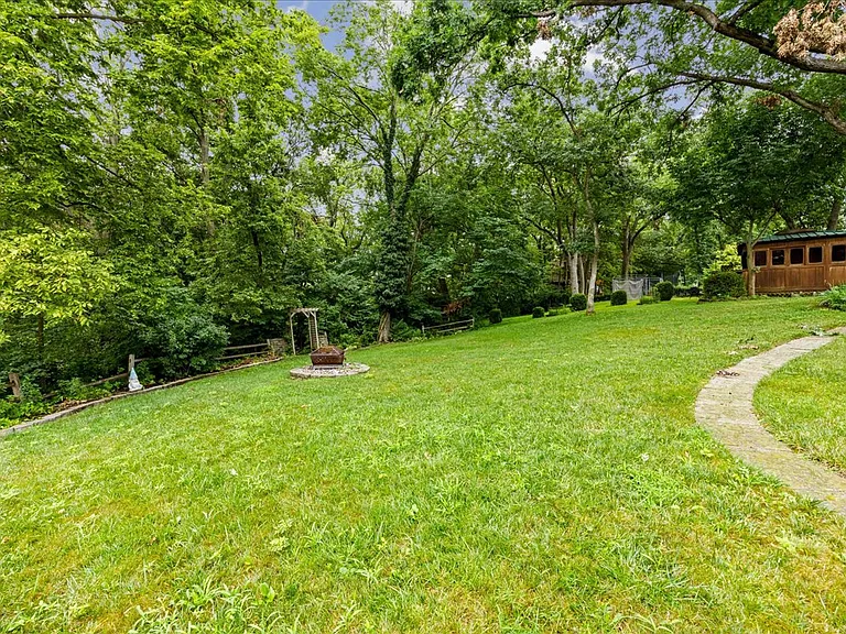 6525 NW Melody Ct #1 — Photo 13