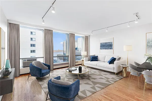 Rented by R New York | media 1