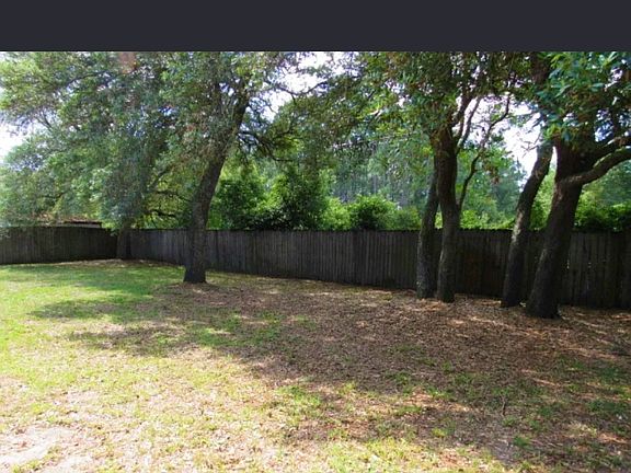 2nd image of 10113 Peppertree Ct