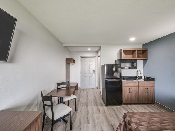 17011 East Fwy #127