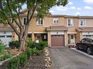 12 Willwood Cres, Ottawa, ON K2J 4B2