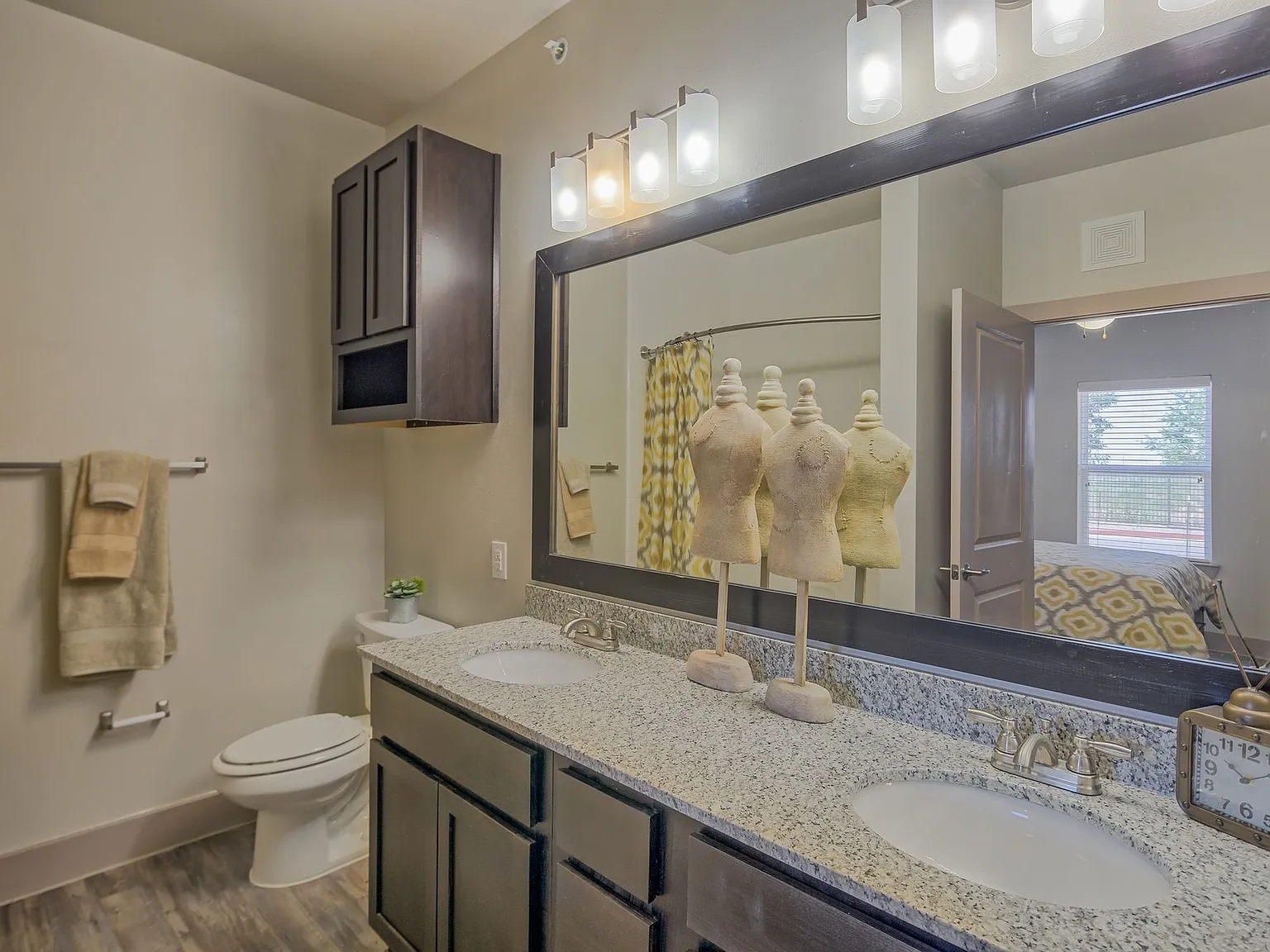 Palladium Midland Apartments — Photo 4