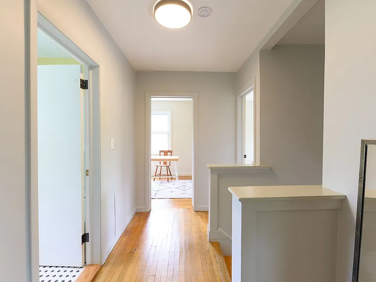 800 Simonds Rd — Photo 11