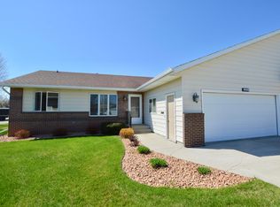 2232 Crystal Ave SE, Aberdeen, SD 57401