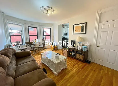 40 Cedar St Photo 1