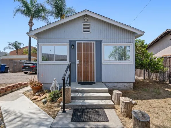 9742 Los Coches Rd, Lakeside, CA 92040