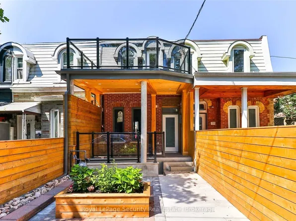136 Markham St, Toronto, ON M6J 2G5