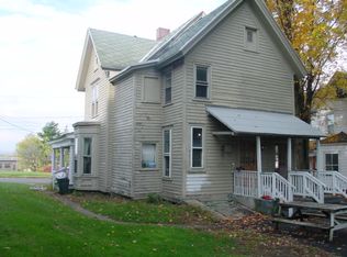 20 Littauer Pl #2, Gloversville, NY 12078