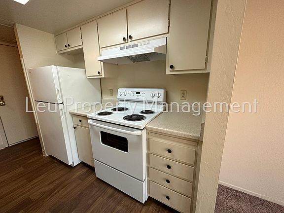3rd image of 1031 Fulton Ave #160
