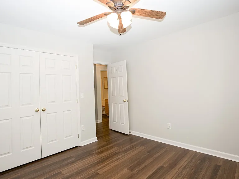 184 Olde Farm Rd — Photo 35