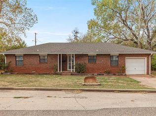 221 S Price Ave, Chandler, OK 74834