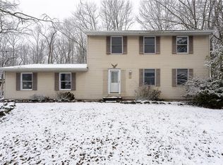 345 Chatham Dr, Aurora, OH