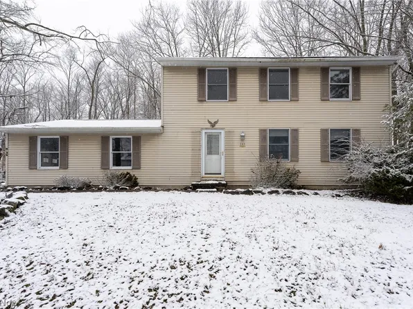 345 Chatham Dr, Aurora, OH 44202