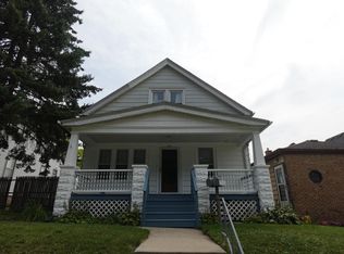 1329 Rawson Ave #1, South Milwaukee, WI 53172