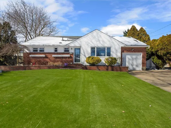 23 Patricia Drive, Commack, NY 11725