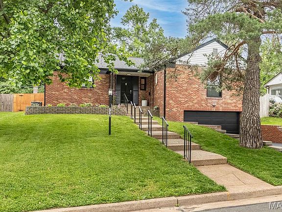 2nd image of 712 Francis Pl