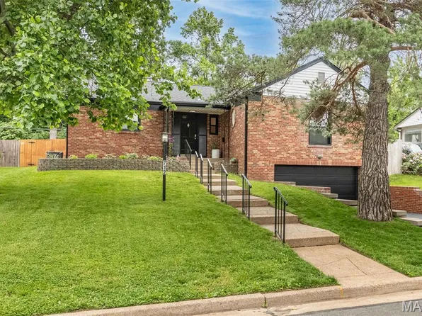 712 Francis Pl, Saint Louis, MO 63105