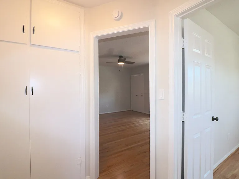 4653-59 Kansas St — Photo 10