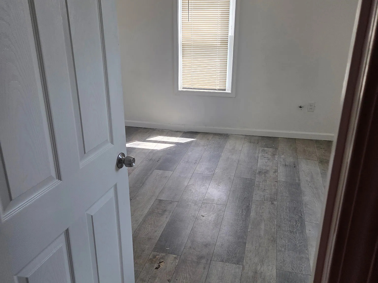 4 bed, 1350 sqft, $1,550 — Photo 3