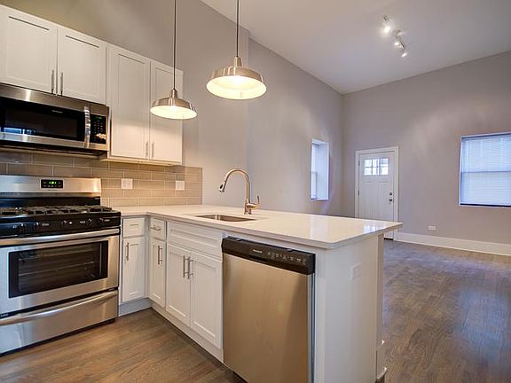 5th image of 1728 W 21st St #1R