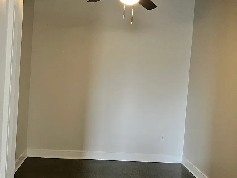 225 McWhorter St #103 — Photo 6