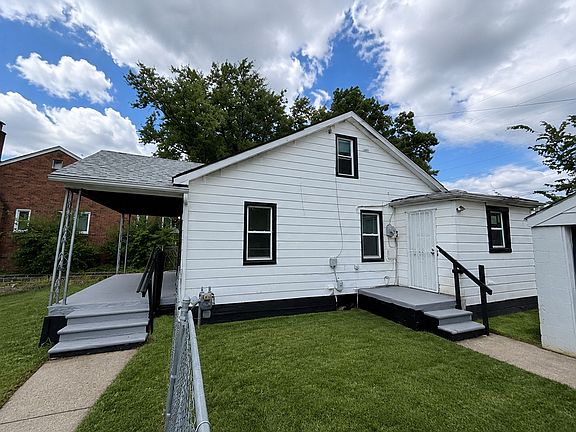3rd image of 11334 Sussex St