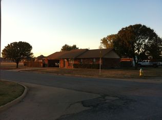 5202 Yorkshire Dr, Enid, OK 73703