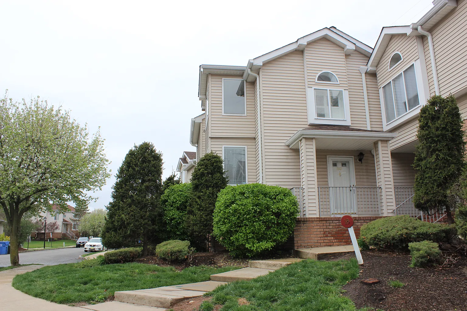 1801 Madaline Dr photo 1