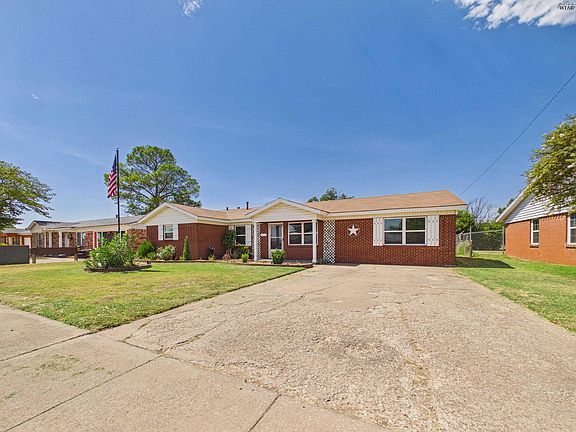 2nd image of 4110 Lenore Dr