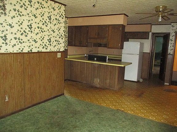 4th image of 115 Capital Ct
