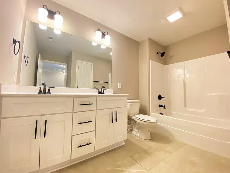 1002 Villa Cir — Photo 14