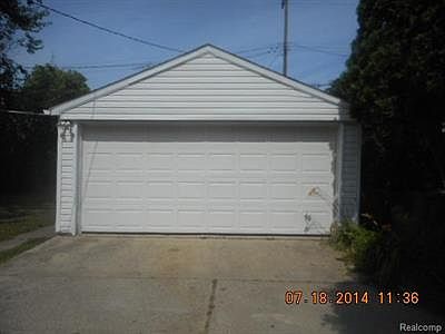 3rd image of 818 Woodville Ave