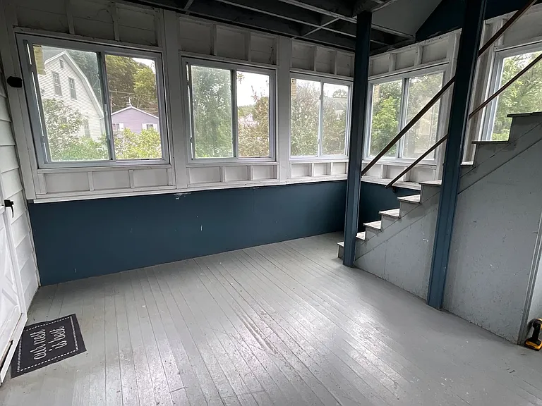 58 School St — Photo 11