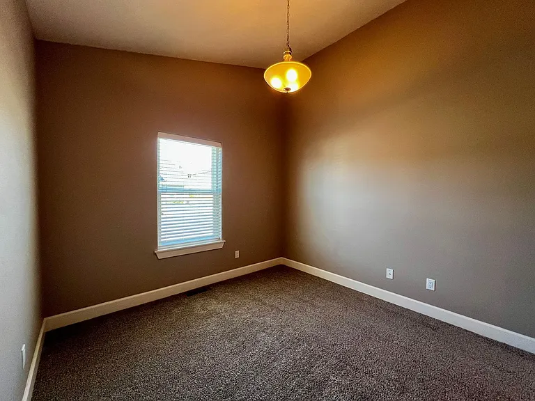 8819 Kail Dr — Photo 17